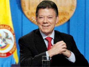 Santos viaja a Cuba para histórico acuerdo de alto fuego definitivo con FARC