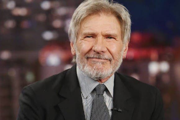 Harrison Ford se pasea por España con una poblada barba canosa