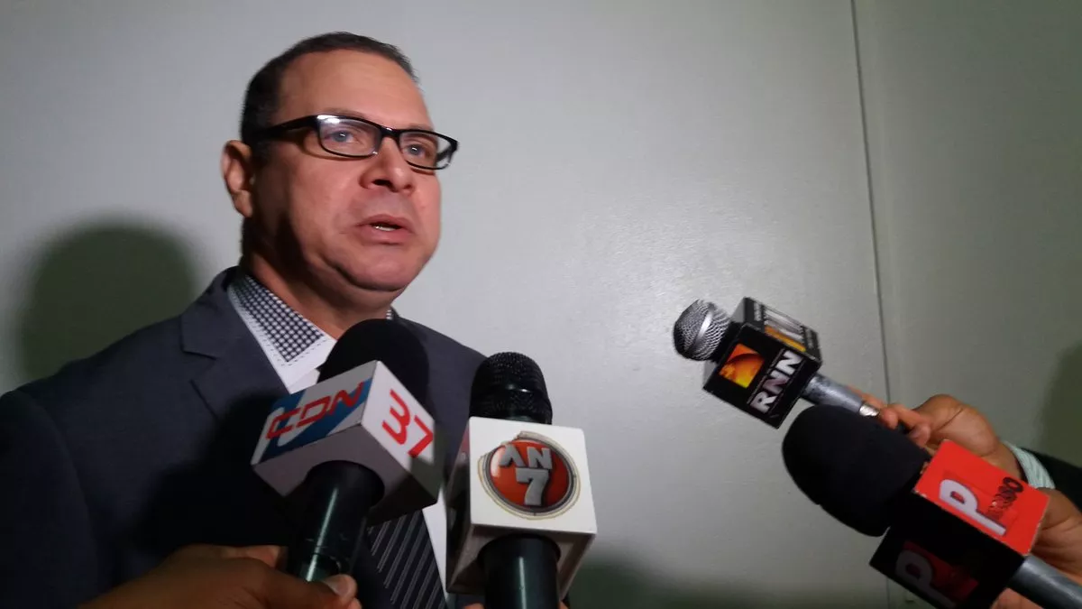 Alcalde de La Vega es interrogado en PEPCA; dice en Ayuntamiento todo está normal