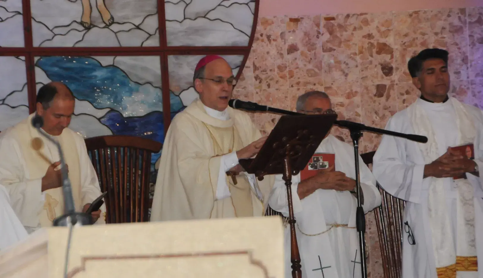 Monseñor Masalles celebra bodas de plata