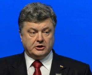 Poroshenko irá a cumbre de OTAN