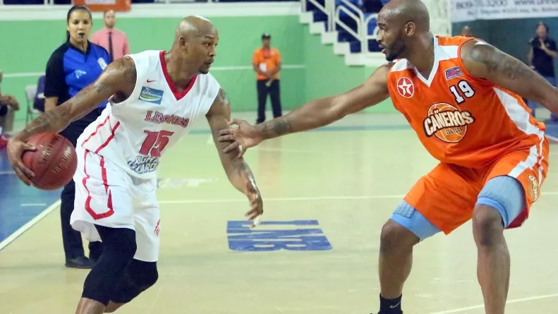 Leones triunfan en torneo LNB