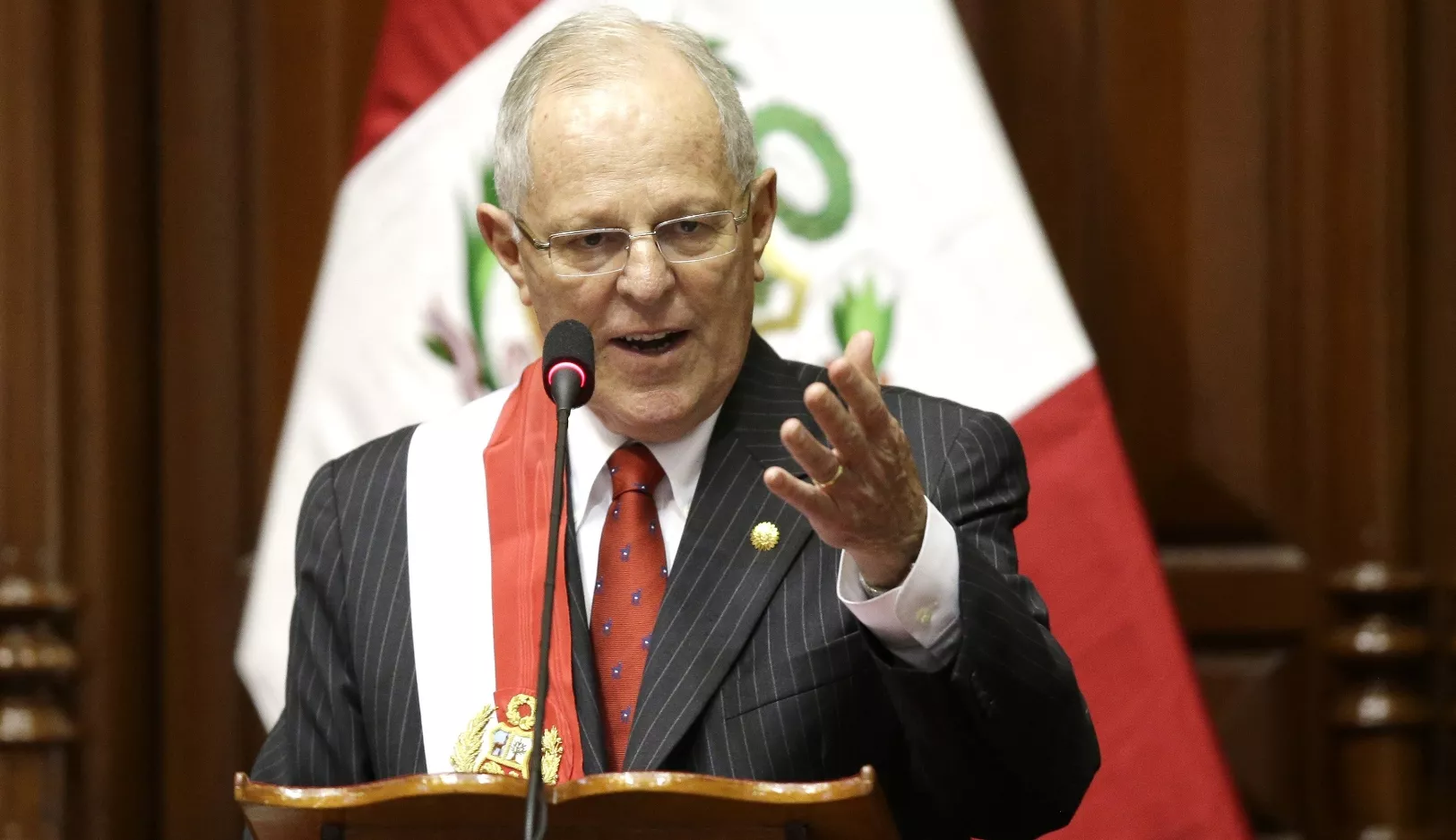 Kuczynski plantea en Perú  plan prioridades