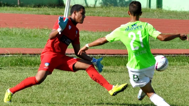 44_Deportes_11_04,p01