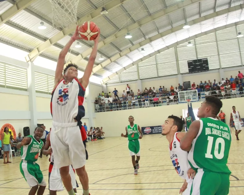 San Lázaro campeón del baloncesto U-21