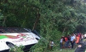 Al menos 19 heridos al accidente autobús de Transporte Espinal en autopista Duarte