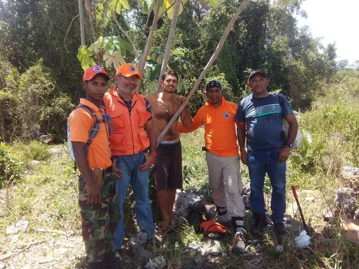 Defensa Civil rescata con vida turista brasileño