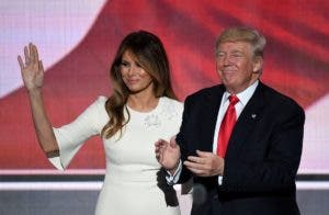 Eliminan sitio web de Melania Trump tras dudas sobre su título universitario