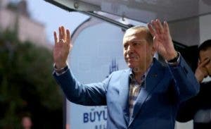 Presidente Turquía pide a EE.UU. extraditar predicador turco exiliado