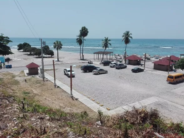 Obras Públicas acondiciona playas de Barahona