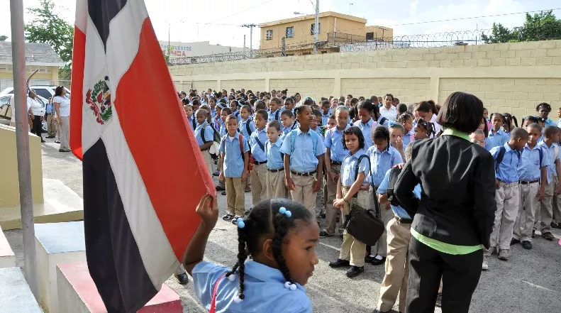 Año escolar será iniciado en escuela de El Almendro, Villa Mella