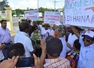 Relleno sanitario en  Haina es suspendido por Medio Ambiente