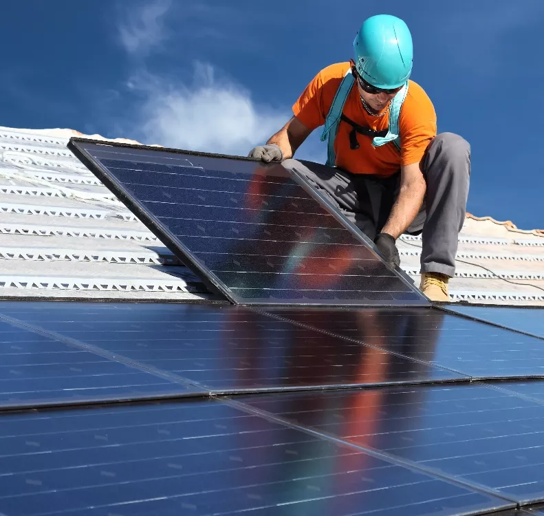 economia. paneles solares