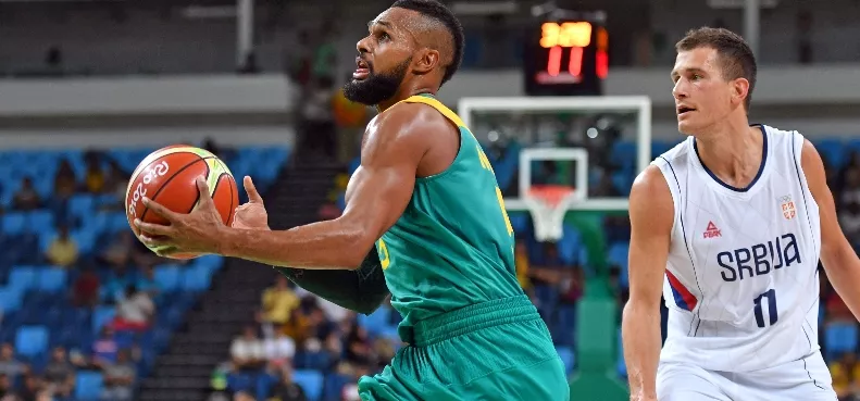 Australia vence Serbia 95-80