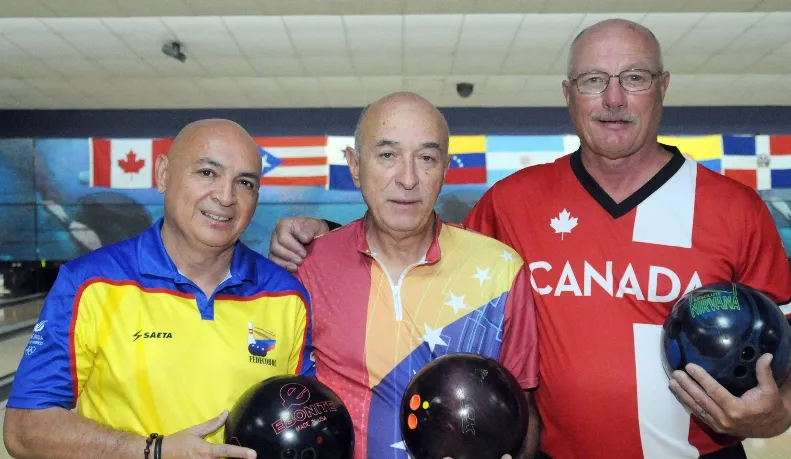 Venezolano Juan Burguillos logra primer lugar en torneo de boliche