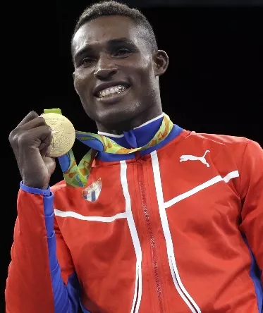 Cubano Julio La Cruz logra oro en boxeo 81 kilos Rio-2016