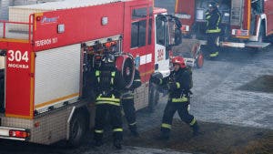 Al menos 17 muertos en un incendio en un almacén en Moscú