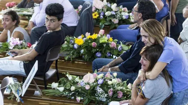 Italia celebra un funeral de Estado por víctimas del terremoto