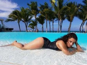 Actriz Dascha Polanco disfruta vacaciones en la playa de  Cabarete