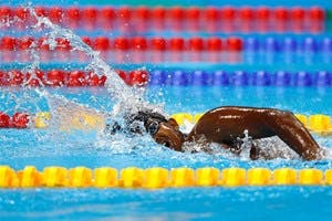 Jhonny Pérez queda descartado en natación de 100 metros libres