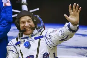 Astronauta Jeffrey Williams cumple hoy 521 días, nuevo record de la NASA