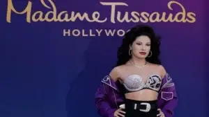 Selena, inmortalizada en el museo de cera Madame Tussauds de Hollywood