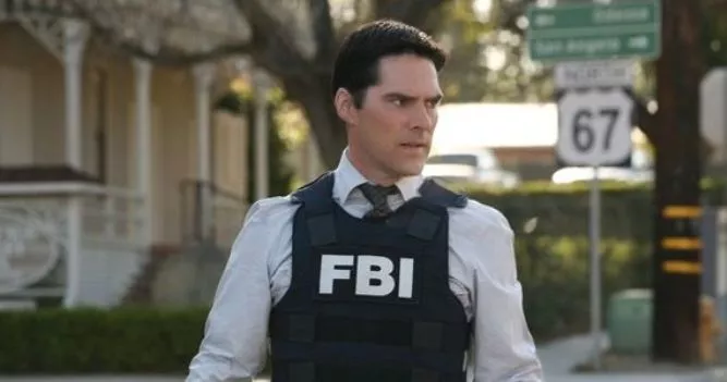 Despiden a Thomas Gibson de la serie “Criminal Minds” por agredir a un guionista