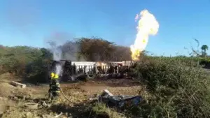 Muere chofer de camión tanquero que se incendió en Montecristi