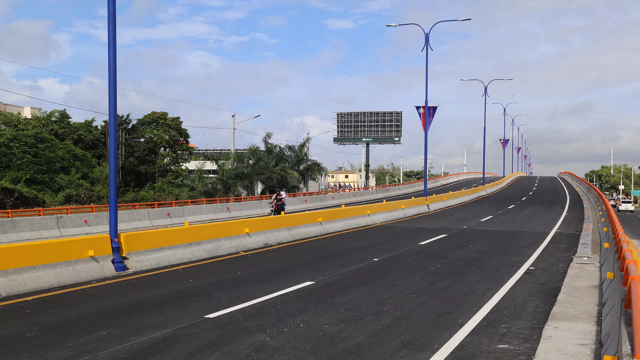 Presidente Danilo Medina inaugura elevado de Boca Chica