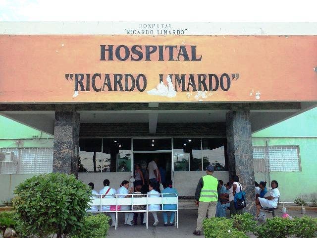 Reclaman terminación trabajos remozamiento del Hospital Ricardo Limardo