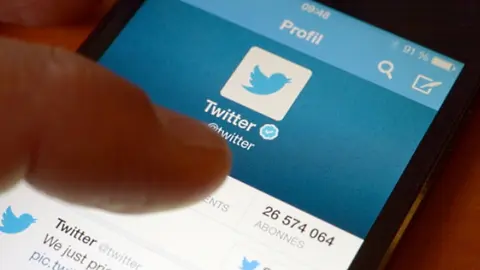 Twitter se hunde tras reportar menos usuarios