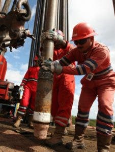 El petróleo de Texas sube un 1,3 % y cierra el 46,08 dólares el barril