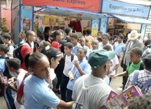 Editoras piden extender Feria del Libro