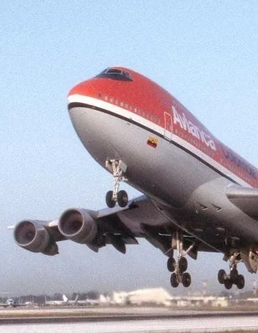 ECONOMIA.- Avion AVIANCA