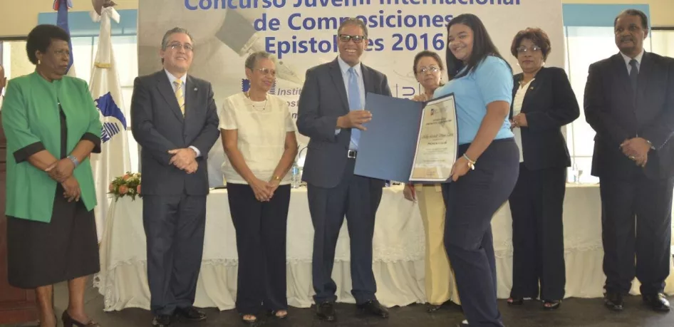 Inposdom entrega premios de concurso