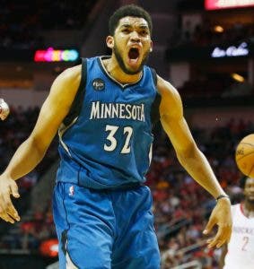 El dominicano Towns logra doble-doble y dirige el triunfo de los Timberwolves