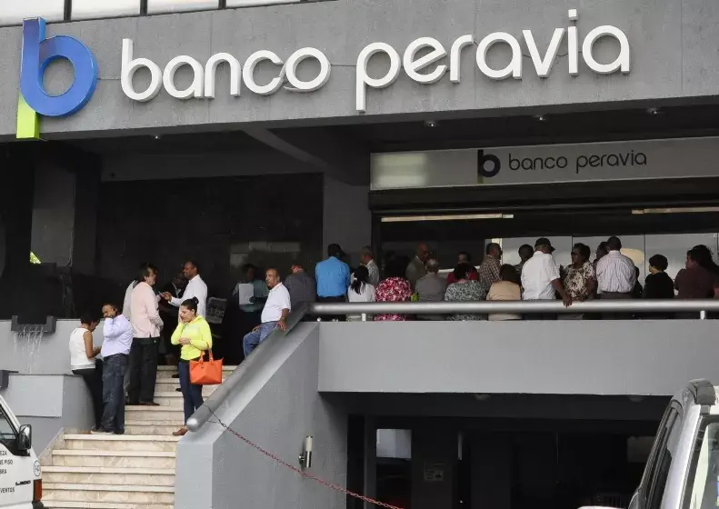 Jueces condenan a 5 de los 8 implicados en fraude millonario al Banco Peravia