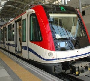 Hombre cae en rieles de Metro en estación Mamá Tingó