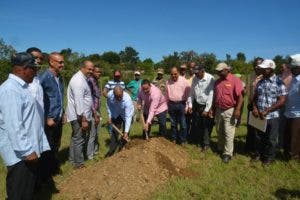 Gobierno inicia construcción centro de acopio en Guayajayuco