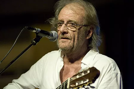 Luis Eduardo Aute2