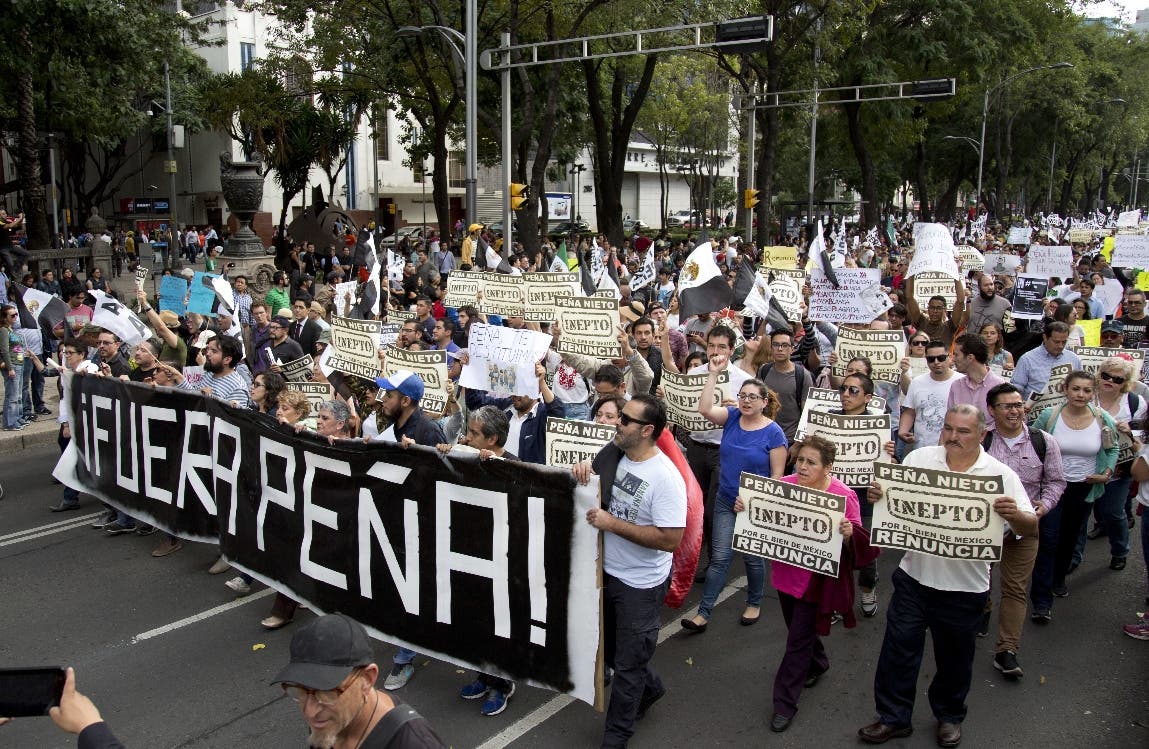 Protestan en México para exigir renuncia del presidente Peña Nieto