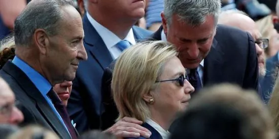 Video muestra a Hillary Clinton tambalearse tras evento por el 11Sep