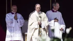 Papa Francisco: «Madre Teresa se hizo oír ante los poderosos culpables de la pobreza»