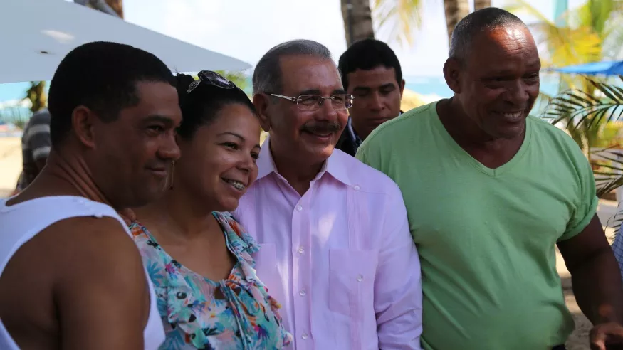 Danilo Medina visita municipios Cabarete y Sosúa