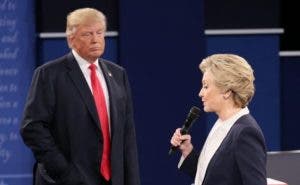 Trump y Clinton llevan sus ataques al extremo en un amargo debate