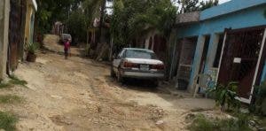 Calles de Los Arqueanos están deterioradas