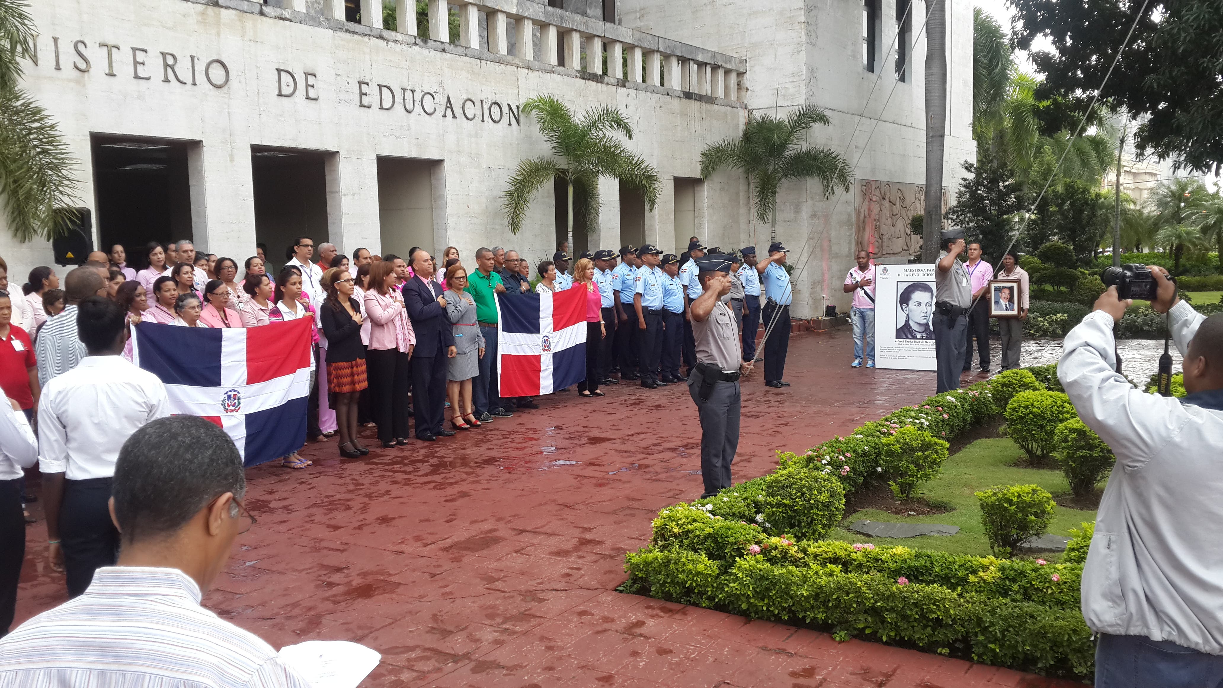 Educación celebra 166 aniversario natalicio de Salomé Ureña y Día Nacional del Poeta