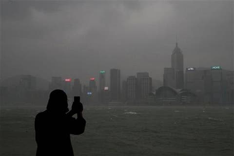 Desalojan a 50 mil personas en China al acercarse tifón