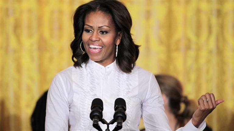 Renuncia alcaldesa en EEUU tras insultos racistas a Michelle Obama