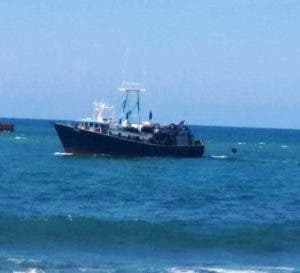 Se hunde barco pesquero a 60 millas de Puerto Plata, tripulantes salen ilesos